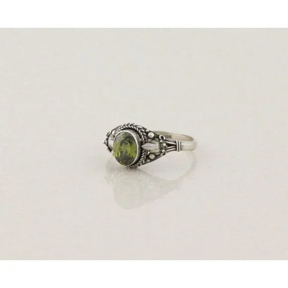 Sterling Silver Green Cubic Zirconia Ring Size 9 1/4 - Picture 5 of 7
